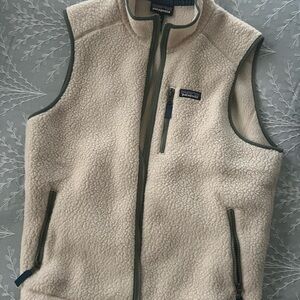 Patagonia Off-White Fleece Vest with Green Accents